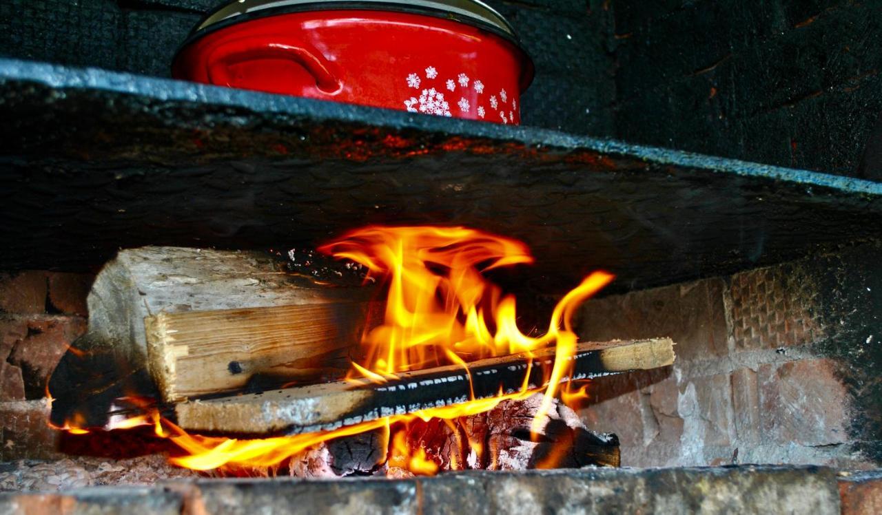 Camping La Foisor Турда Экстерьер фото