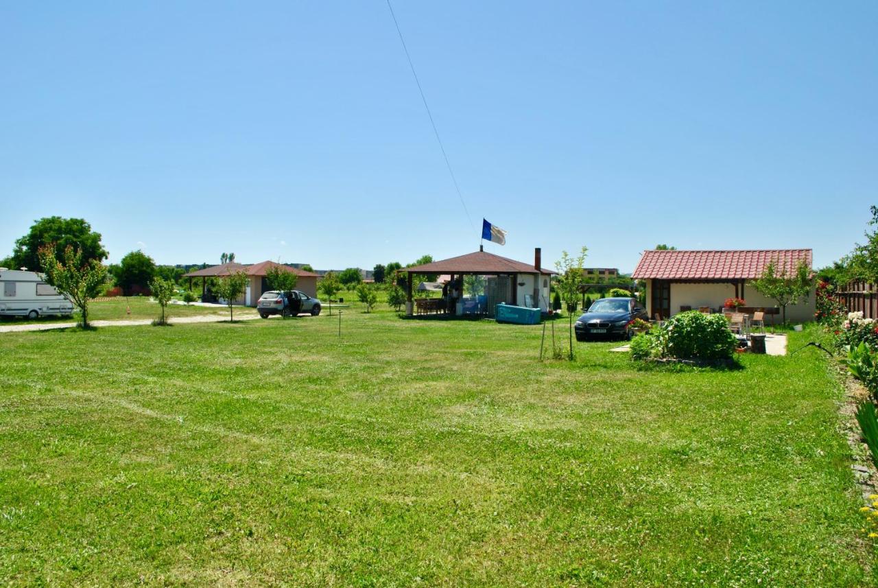 Camping La Foisor Турда Экстерьер фото